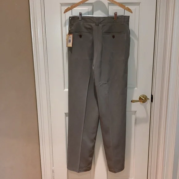 Men’s NWT silk pants. Tommy Bahama.